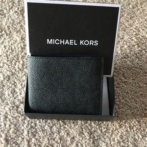 NWT Men’s Michael Kors wallet